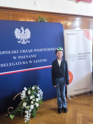 "Kask dla zwiększenia bezpieczeństwa młodego rowerzysty"